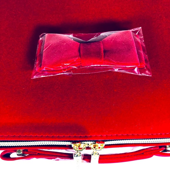 ❤️❤️Estée Lauder❤️Red Velveteen Makeup Cosmetics Travel case Jewelry Stora… - Picture 5 of 5